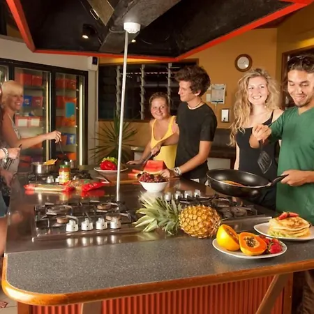 Dougies Backpackers Resort-3